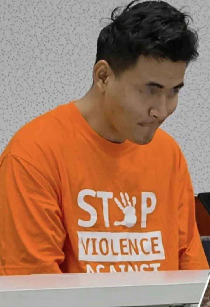 แห่ซูมเสื้อ อานนท์ ชนแฟนสาว-กาฟิวดับ เห็นข้อความชัด ๆ ยิ่งสาปหนัก